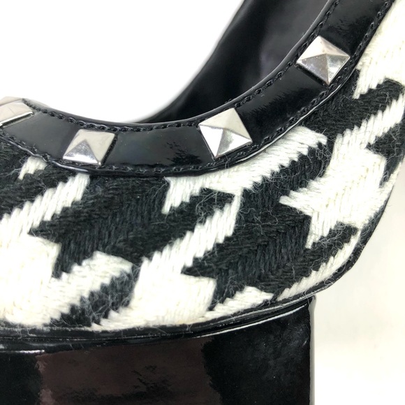 Bebe Leticia Studded Houndstooth Platform Pump - Picture 9 of 10